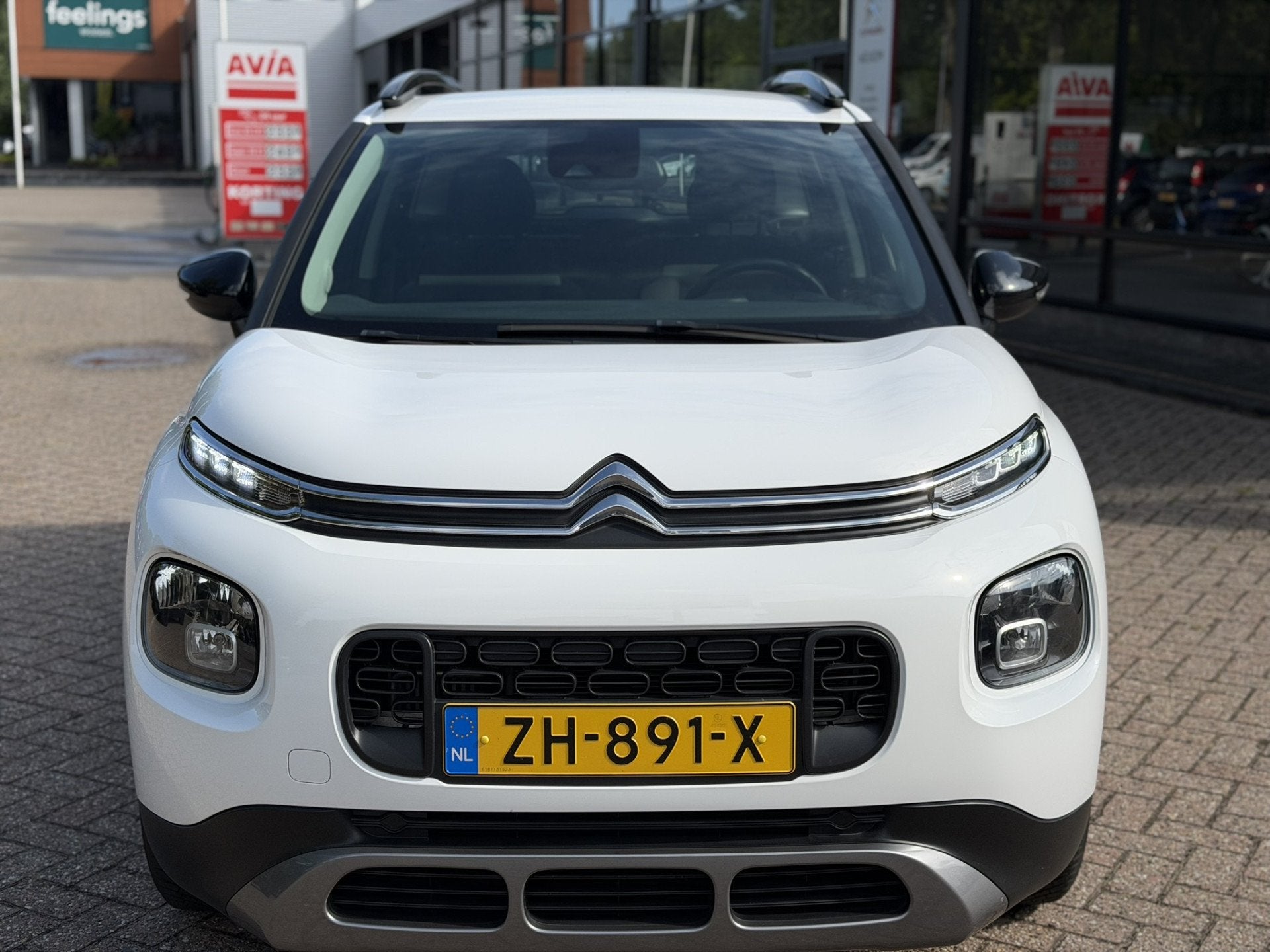Citroën C3 Aircross 110pk S&S Feel Navigatie|Airco|HogeZit, Gebruikt, 1199 cc, Wit, Origineel Nederlands