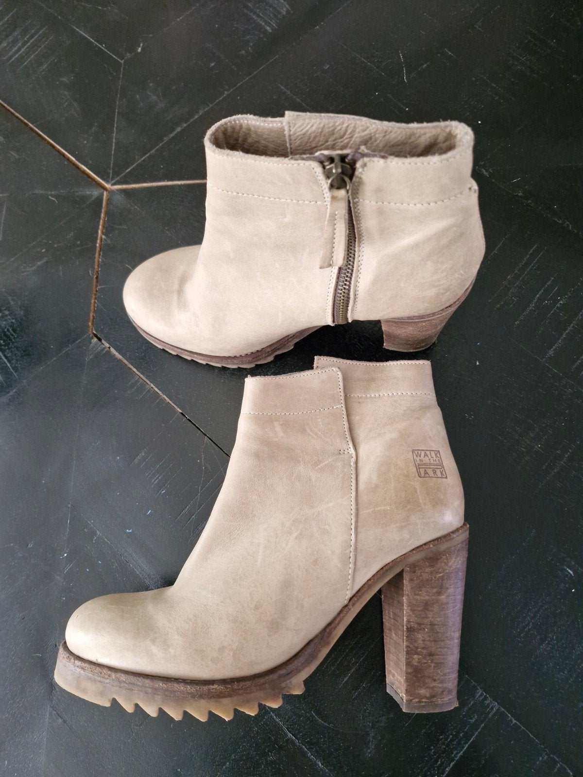 laarzen walk in the Park beige  maat 40 zgan, Beige, Walk in the park, Ophalen of Verzenden, Zo goed als nieuw