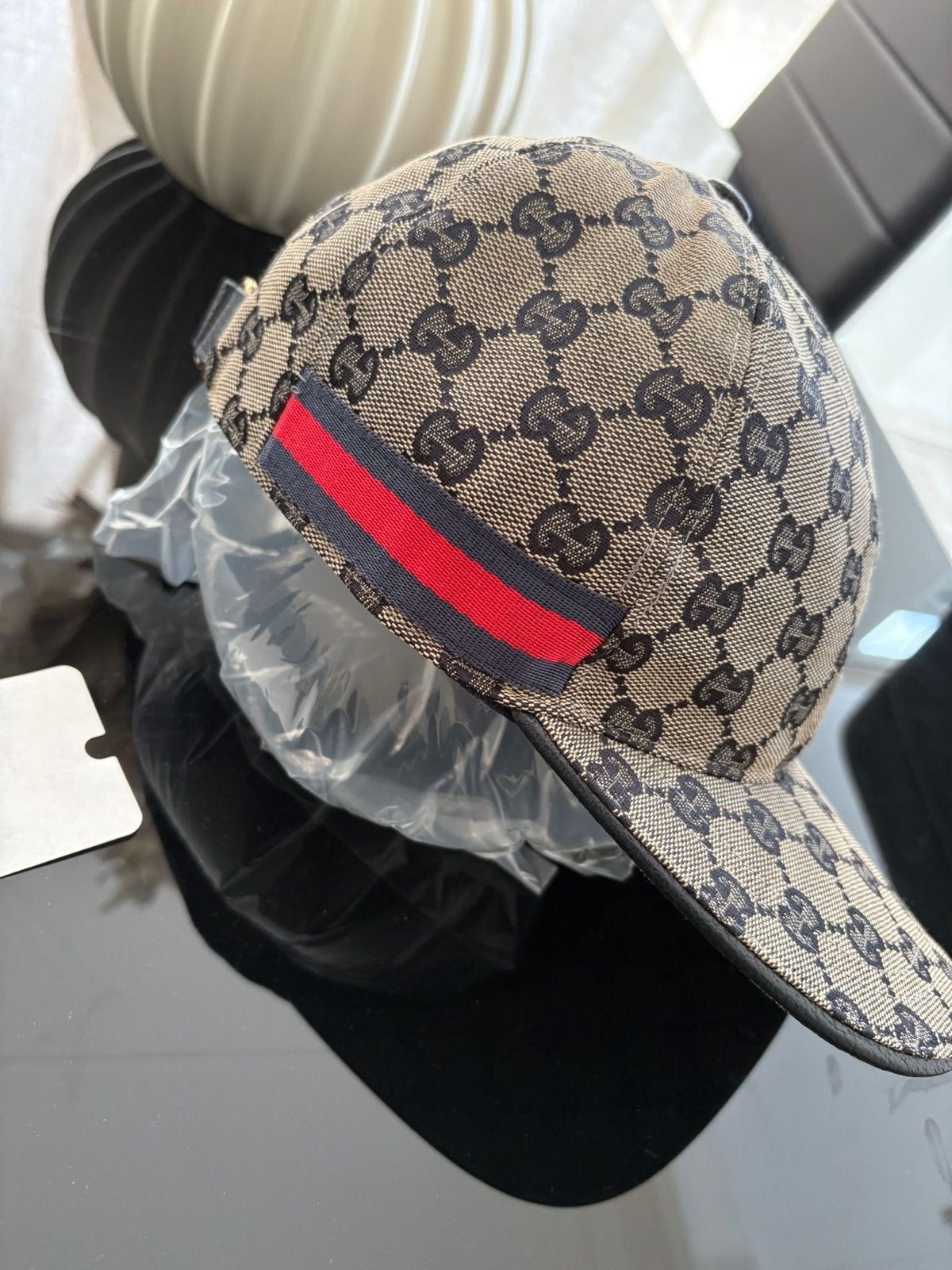 Gucci Combi Set: Pet en Heuptas, Ophalen, Zo goed als nieuw, One size fits all, Pet