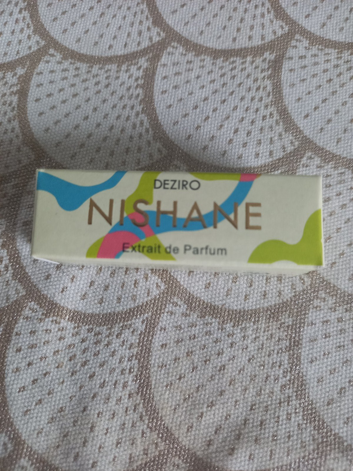 Proefje Nishane Deziro, Sieraden, Tassen en Uiterlijk, Ophalen of Verzenden, Nieuw