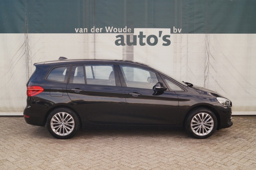 BMW 2 Serie Gran Tourer 218i Automaat Business Edition Plus, Auto's, Automaat, Dealer onderhouden, 136 pk, Gebruikt