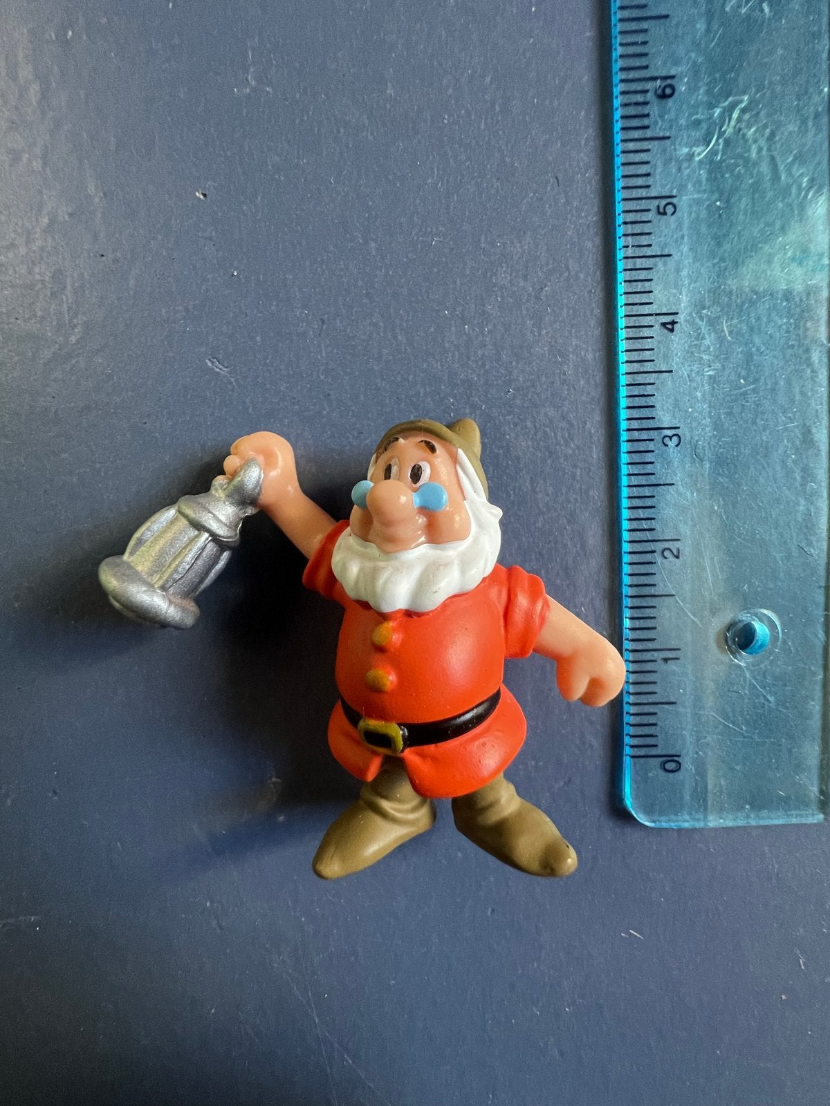 Doc Dwerg Beeldje Sneeuwwitje en de Zeven Dwergen, Verzamelen, Ophalen of Verzenden, Gebruikt