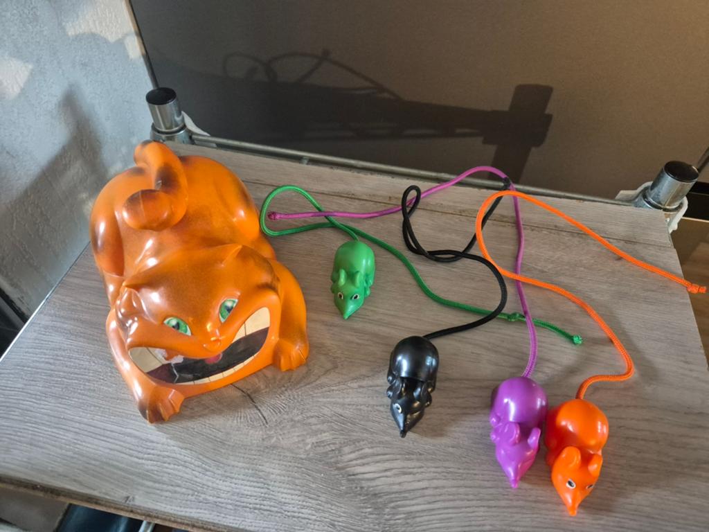 Kat en muis spel, Ophalen of Verzenden, Zo goed als nieuw