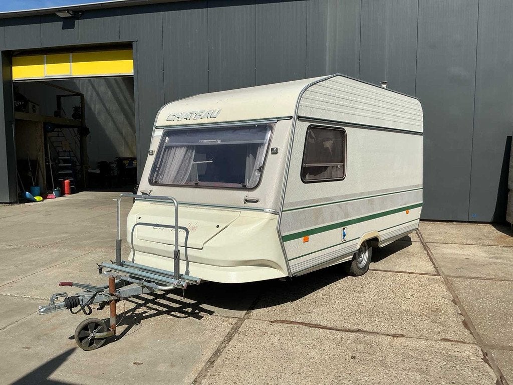 Chateau Chiara Trophee 380 Caravan, Bedrijf, Chateau