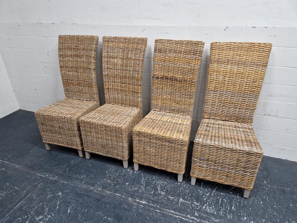 4 rotan tuinstoelen / rieten eetkamerstoelen, Tuin en Terras, Tuinstoelen, Ophalen, Rotan, Zo goed als nieuw, /