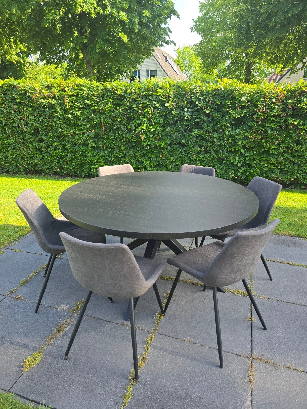 Ronde eettafel met kruispoot, 150 cm diameter, Huis en Inrichting, Tafels | Eettafels, Ophalen, 150 tot 200 cm, Rond, Zo goed als nieuw