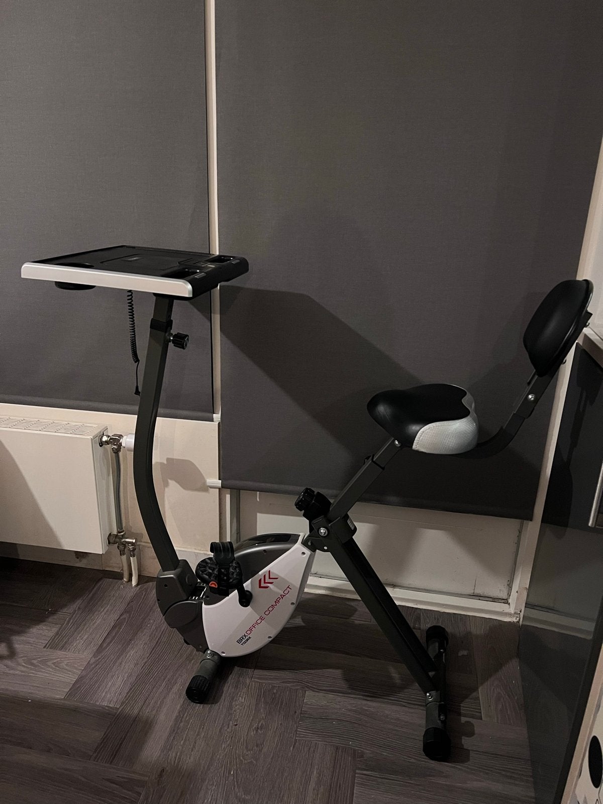 Toorx BRX Office Compact Hometrainer met Bureau, Ophalen, Zo goed als nieuw, Metaal, Benen