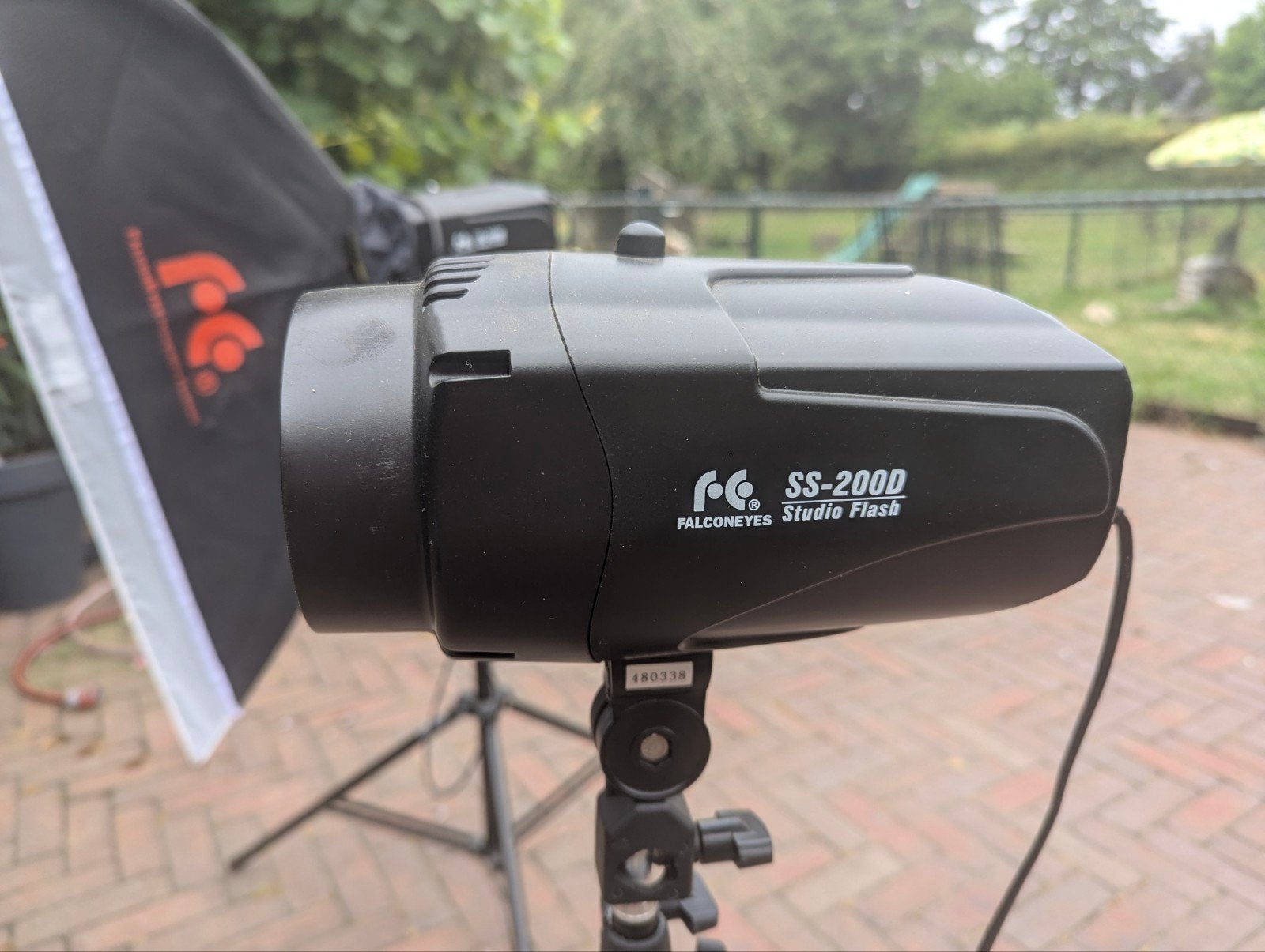 Falcon Eyes SS-200D Studioflitser met Softbox en Statief, Ophalen