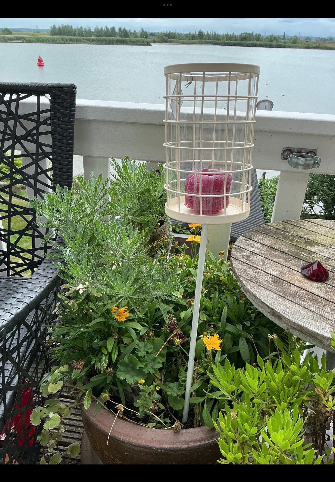Een nieuw windlicht, van metaal, met een rand van glas er in, Ophalen of Verzenden, Zo goed als nieuw, Beige