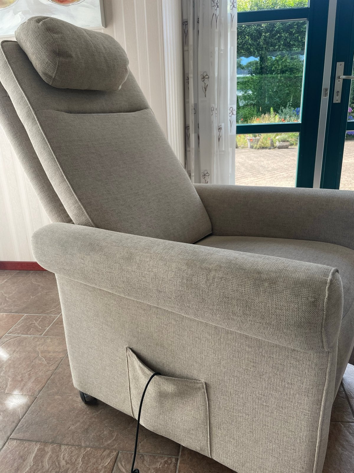 Comfortabele relaxfauteuil Well Fair, elektrische bediening, Ophalen, Gebruikt, Overige kleuren, Eén