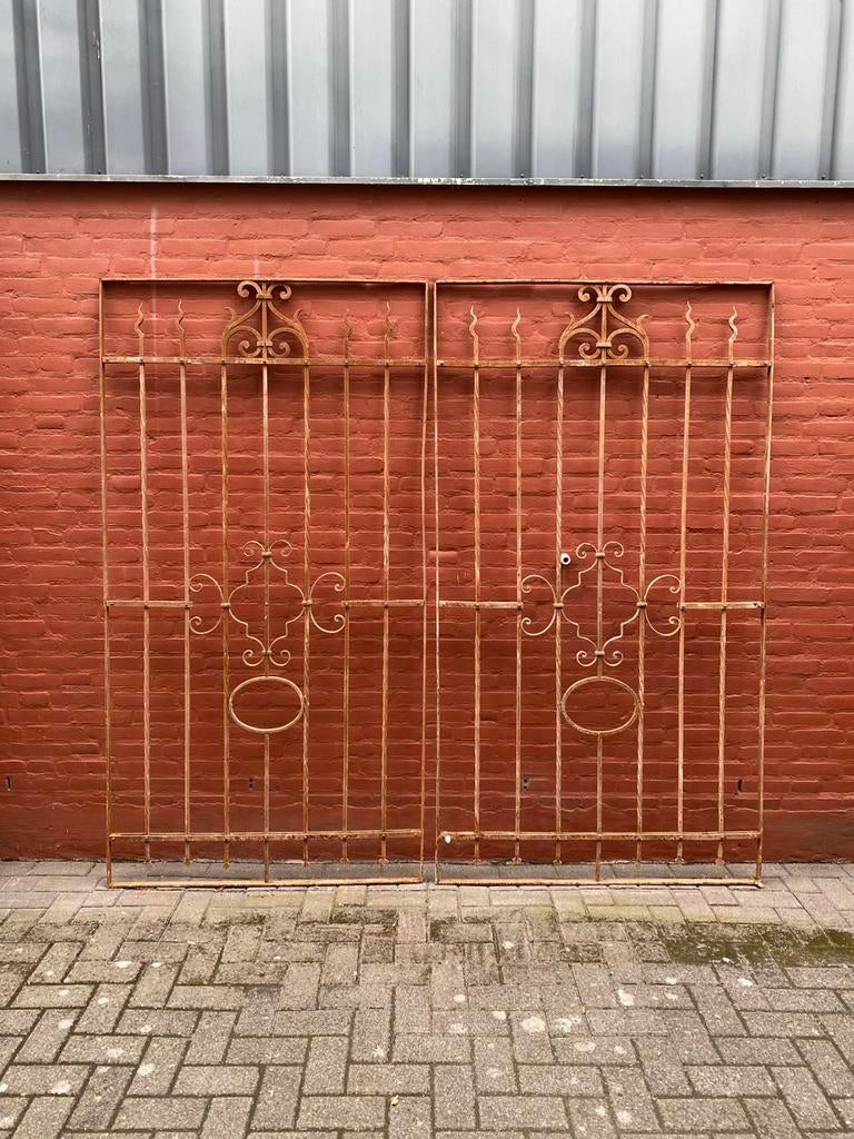 Antiek smeedijzeren hekwerk, Ophalen of Verzenden, Gebruikt, IJzer, Sierhekwerk