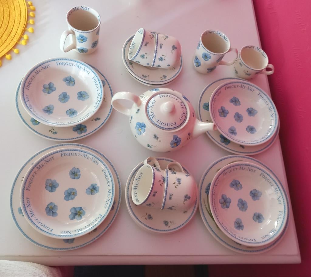 Mooi Forget-me-not servies, Marjolein Bastin Libelle, Ophalen, Zo goed als nieuw, Porselein, Overige stijlen