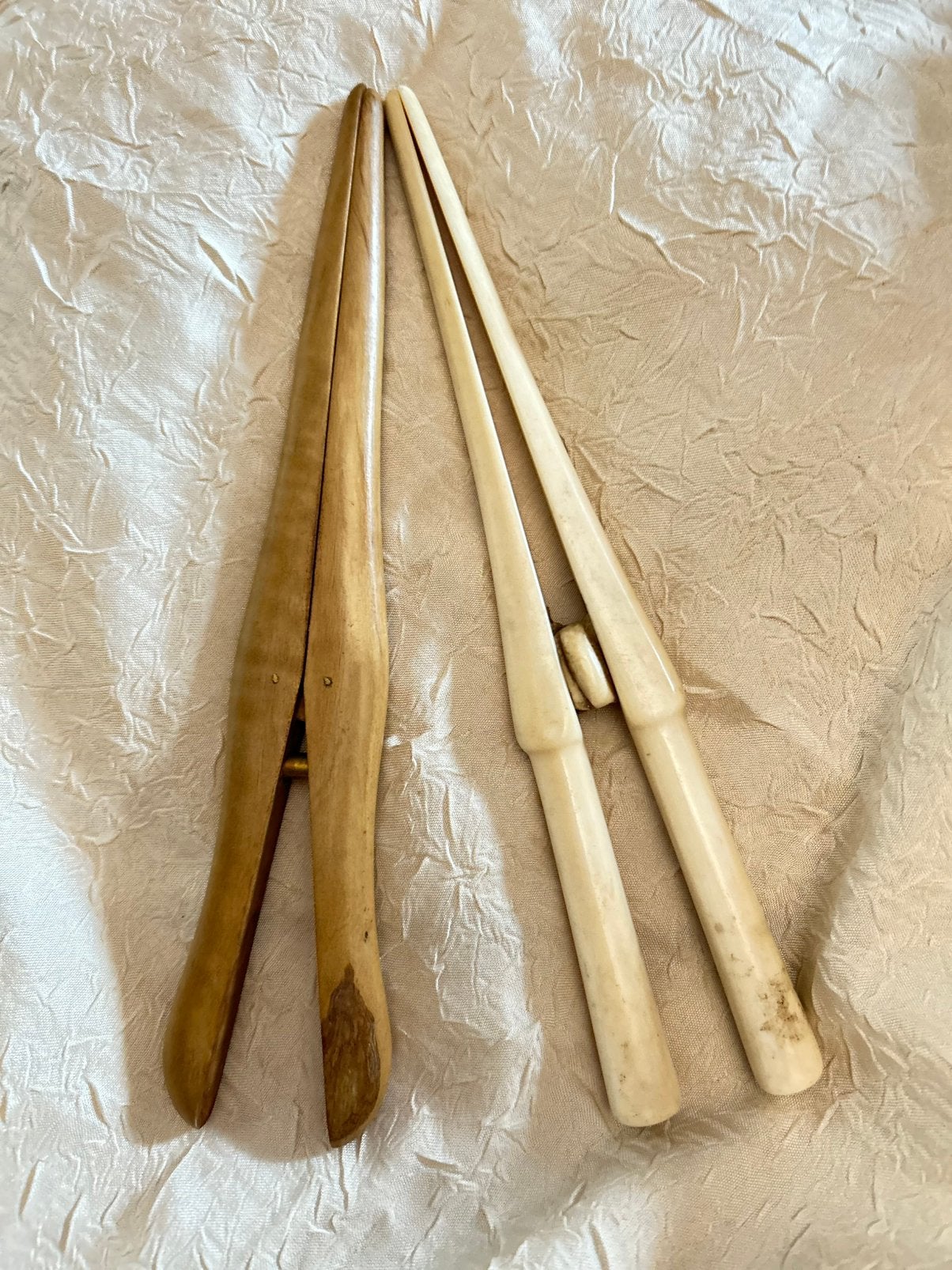 2 x antieke handschoenspanners hout en celluloid, pr.p.stuk, Antiek en Kunst, Ophalen of Verzenden