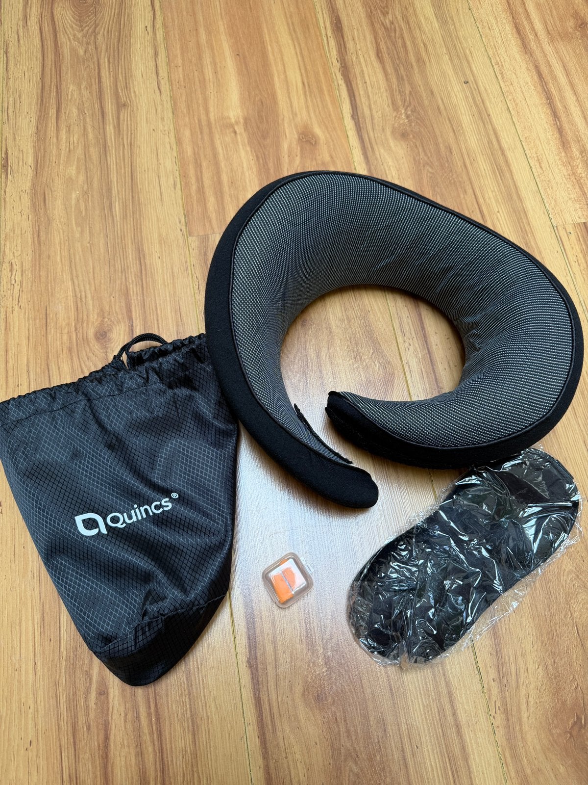 Nieuw Quincs Luxe Ergonomisch Nekkussen - Complete Reisset, Ophalen of Verzenden, Nieuw, Overige typen