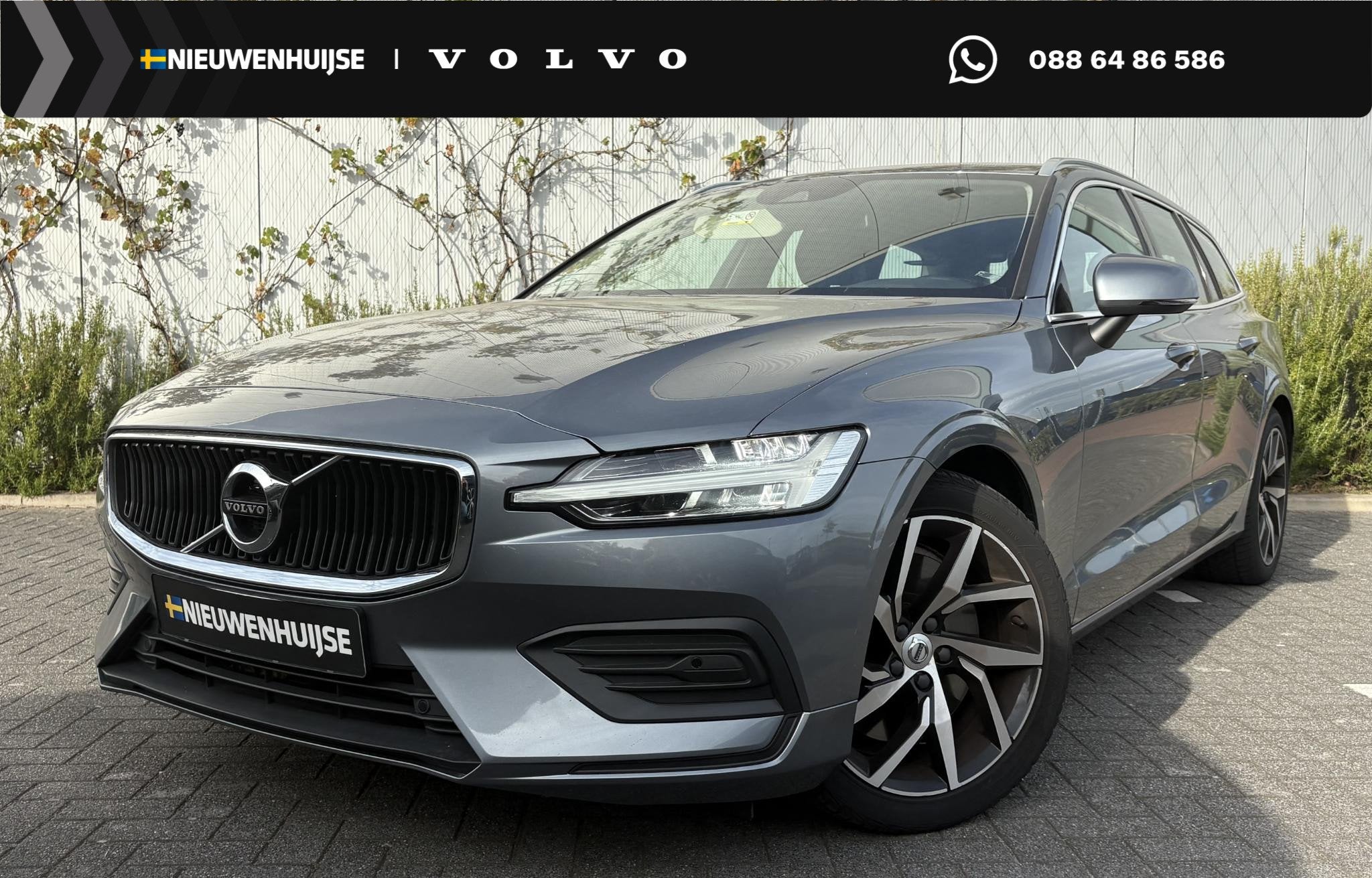 Volvo V60 2.0 T5 Momentum | Trekhaak | Achteruitrijcamera |