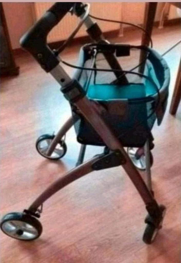 Rollator Wheelzahead, nieuwe lichtgewicht rollator met handr, Ophalen of Verzenden, Lichtgewicht