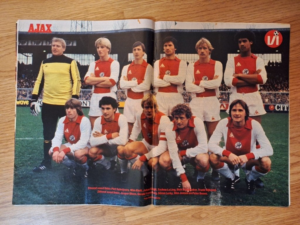 Oude poster Johan Cruijff / Ajax (1982), Ophalen of Verzenden, Zo goed als nieuw, Ajax, Poster, Plaatje of Sticker