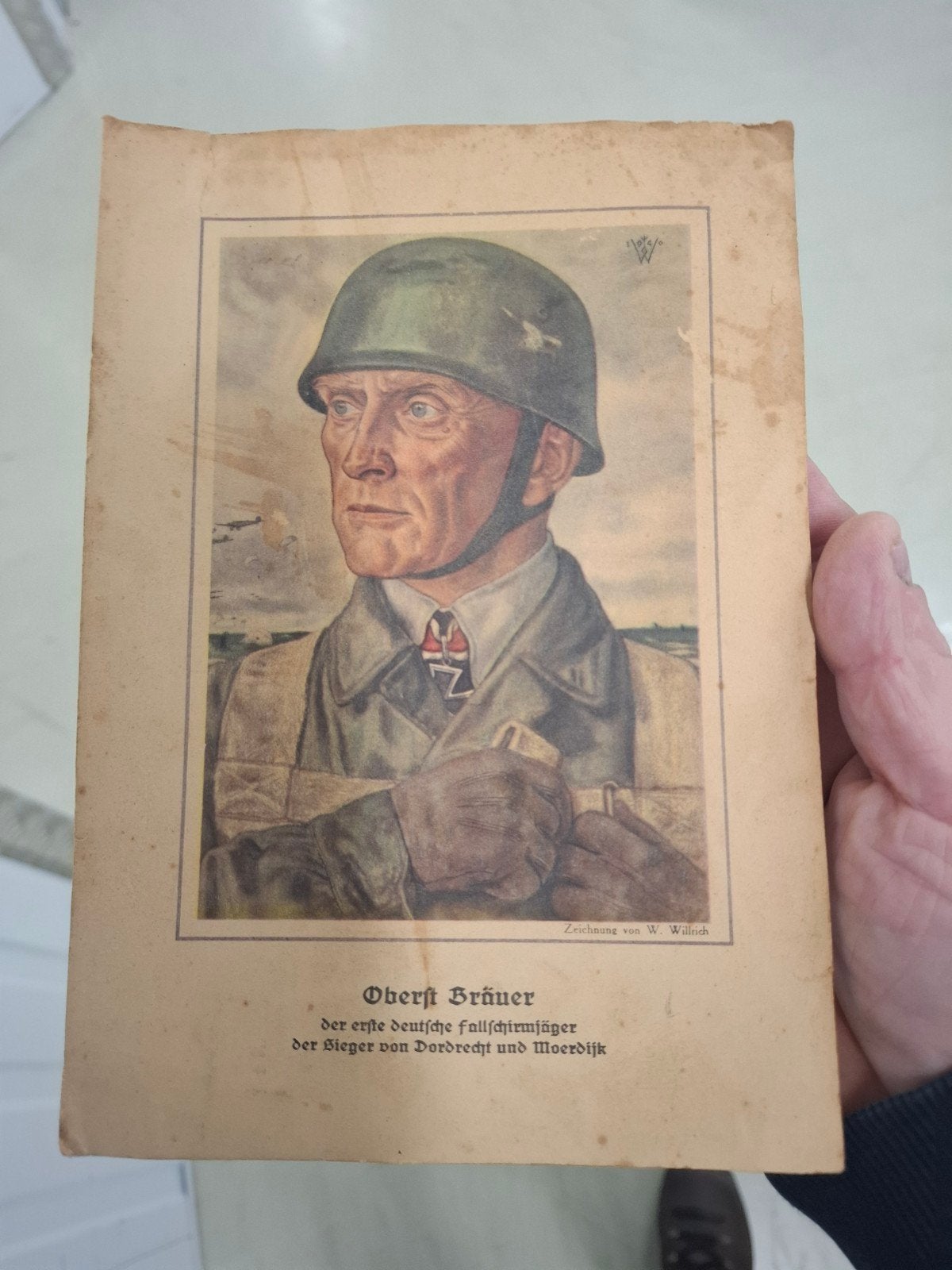 Oberst Bräuer: Eerste Duitse Fallschirmjäger, Verzamelen, Ophalen of Verzenden, Luchtmacht, Nederland, Foto of Poster