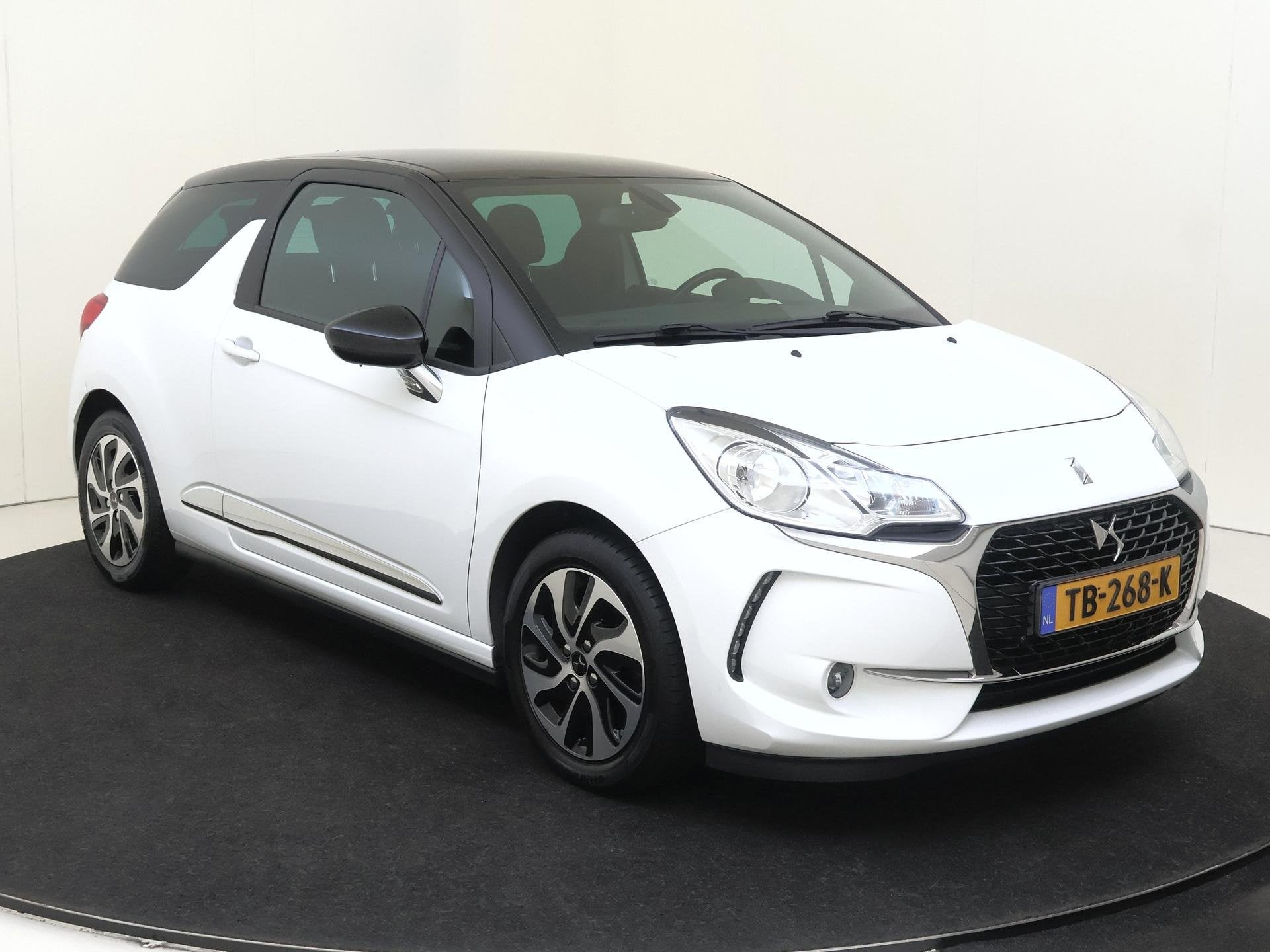 DS 3 1.2 PureTech So Chic | Lichtmetalen velgen | Airconditi, Auto's, DS, Stof, Gebruikt, 1199 cc, 82 pk