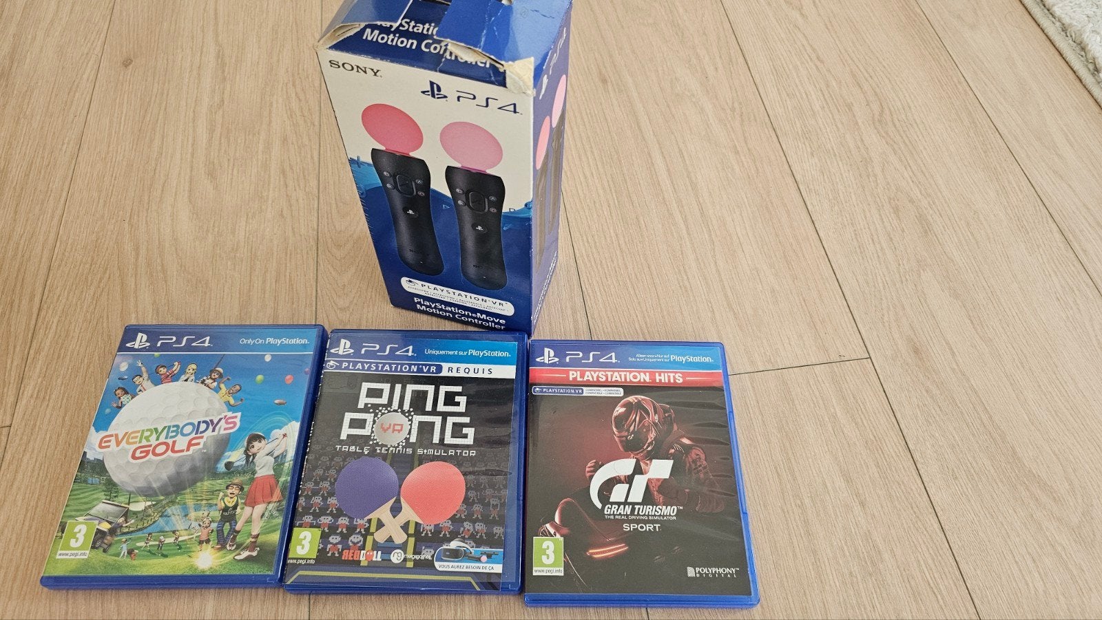 PS4 move motion controller + videogames, Spelcomputers en Games, Overige genres, 1 speler, Ophalen of Verzenden, Zo goed als nieuw