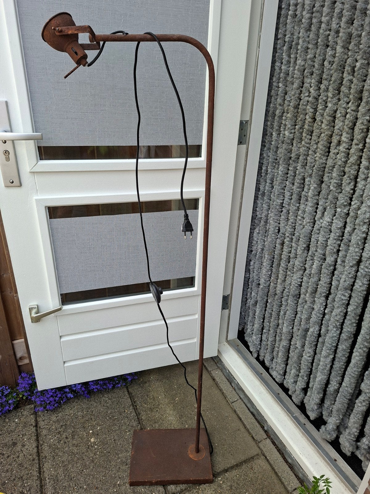 Staande lamp 1.40 cm hoog, Ophalen, 150 tot 200 cm