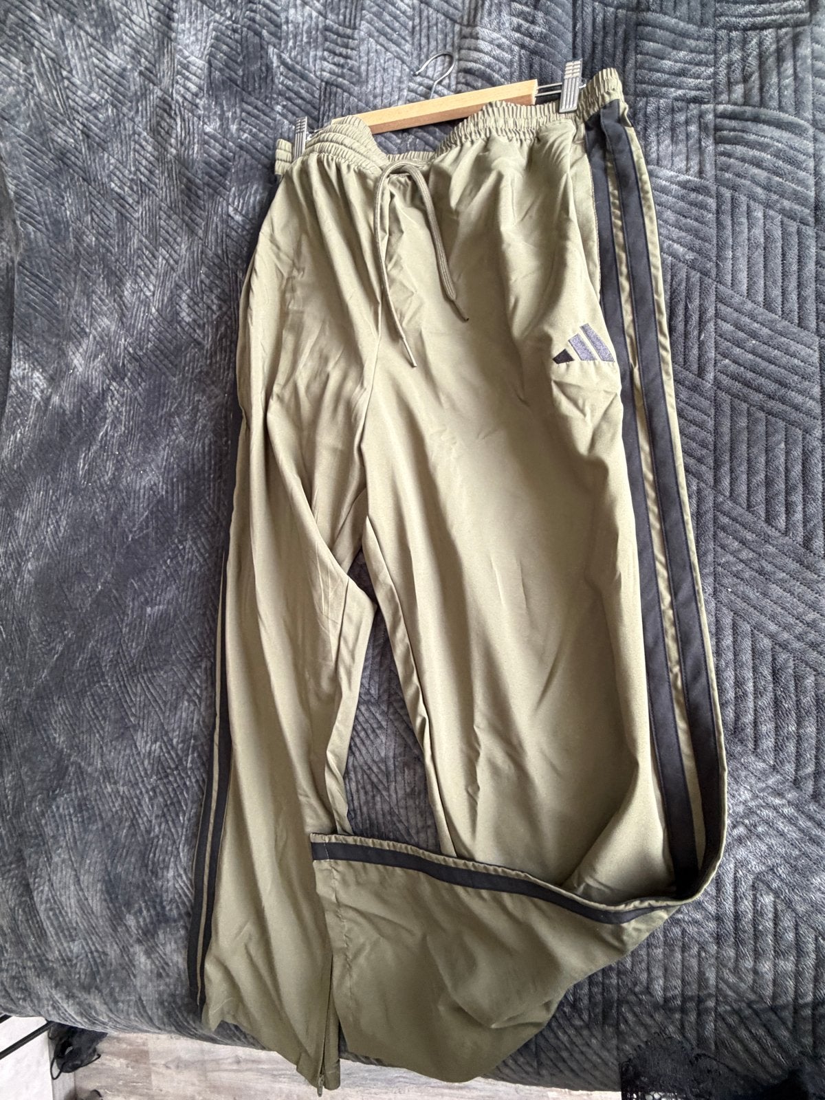 Adidas trainingsbroek XL groen, Ophalen of Verzenden, Nieuw, Overige kleuren