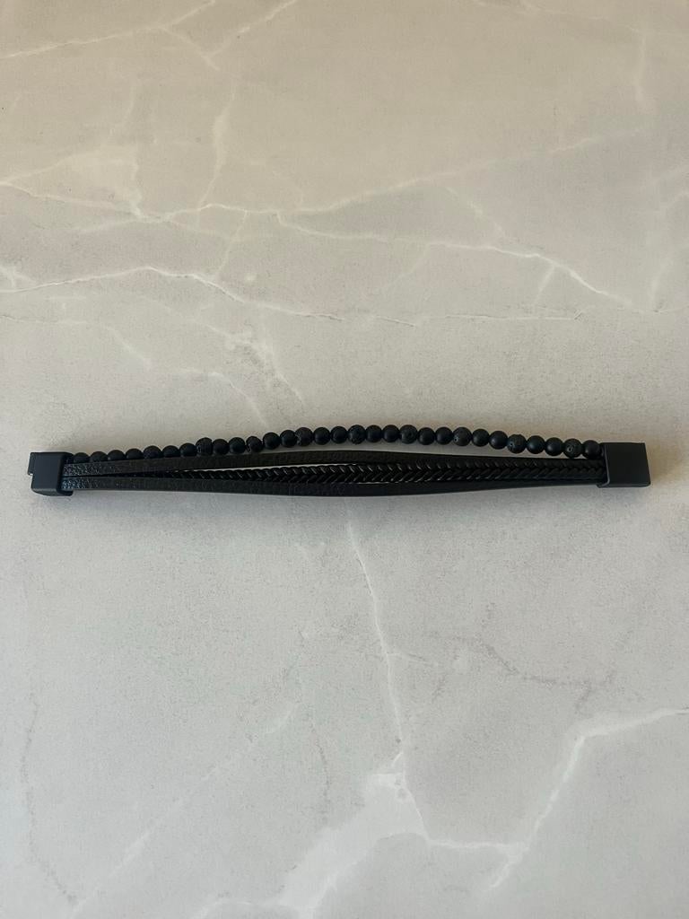 QOSS Zwarte Herenarmband - Stoer en Stijlvol, Sieraden, Tassen en Uiterlijk, Armbanden, Nieuw, Leer, Zwart, Met bedels of kralen
