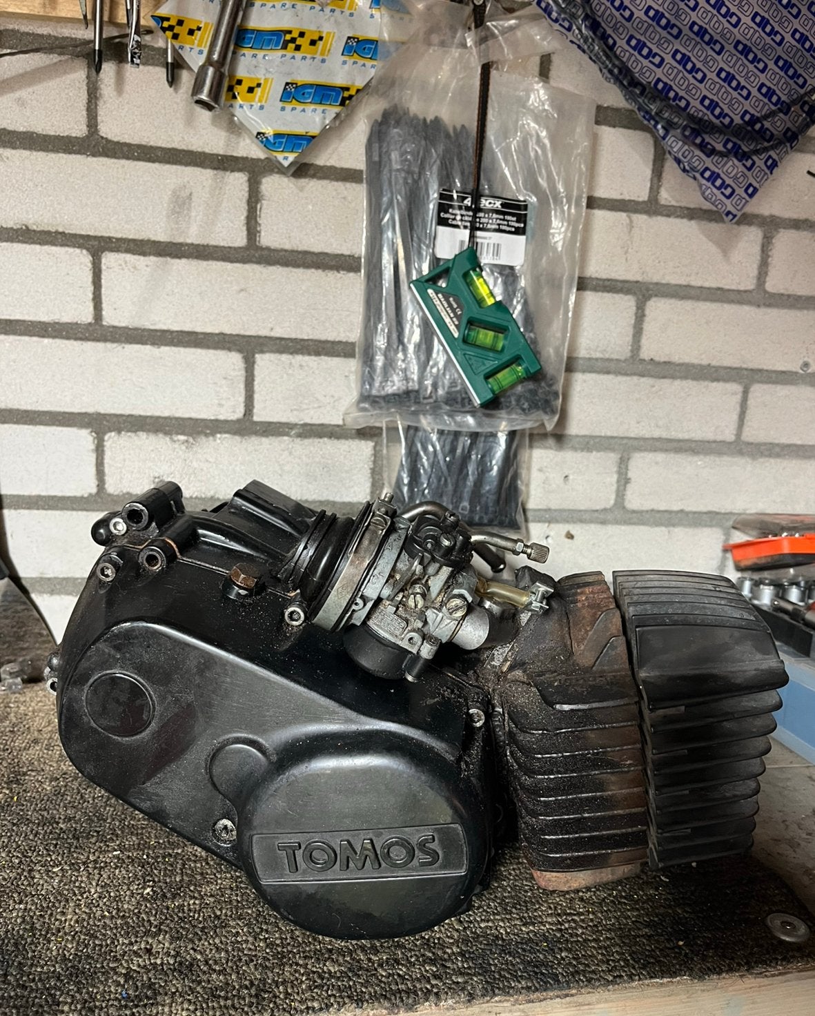 Tomos blok lopend gedemonteerd, Ophalen, Zo goed als nieuw, Blok