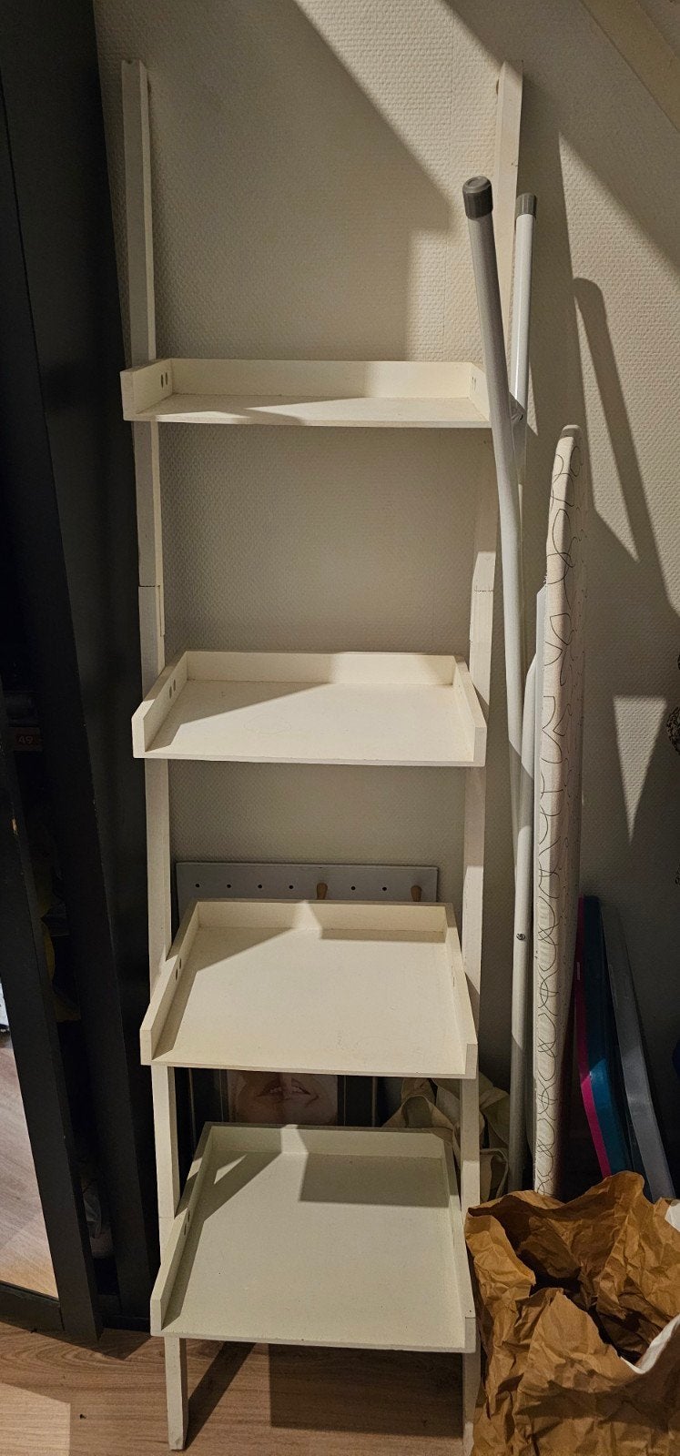 Handige ladderkast met 4 planken, Huis en Inrichting, Ophalen, Gebruikt
