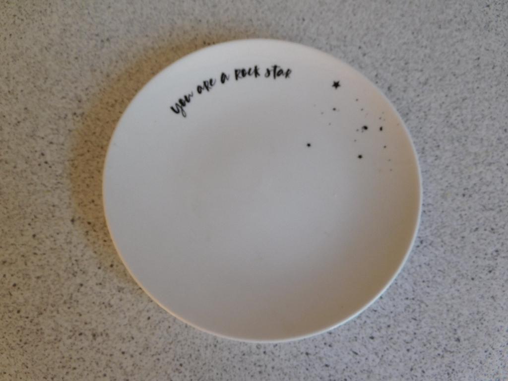 Bord 15 cm. You are a Rockstar Wit VT Wonen, Huis en Inrichting, Keuken | Servies, Ophalen of Verzenden, Zo goed als nieuw, Bord(en)
