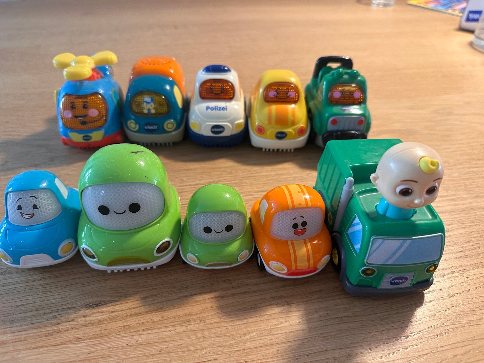 VTech Toet Toet Auto's, Cory Carson + Coco Melon, Ophalen of Verzenden, Gebruikt