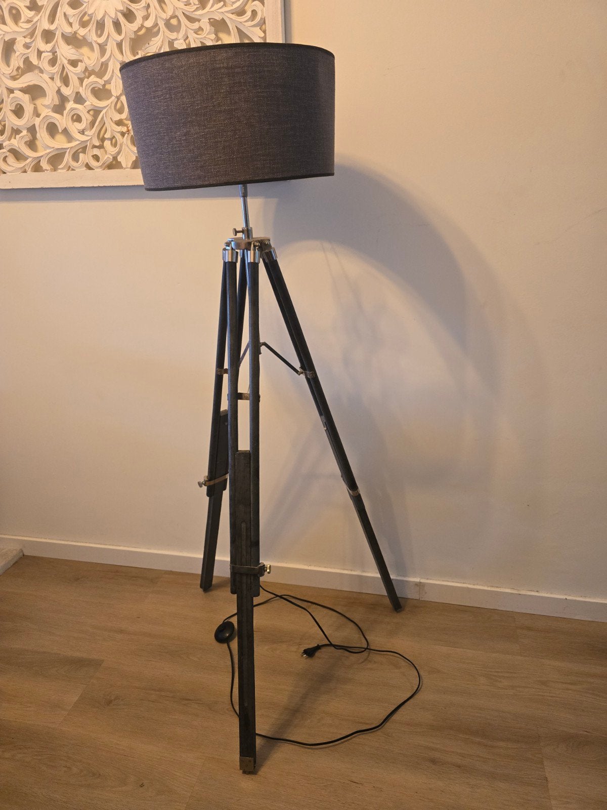 Industrieel staande driepoot lamp met stoffen kap, Ophalen, Gebruikt, Modern, Industrieel, E27 (groot)