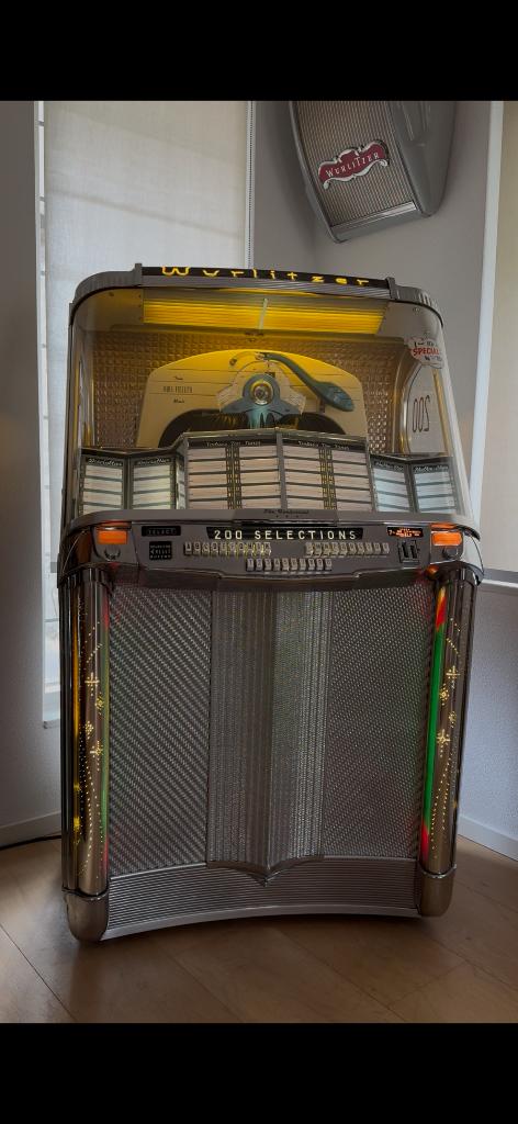 jukebox Wurlitzer 2000 matching numbers kast, Verzamelen, Automaten | Jukeboxen, Gebruikt, Wurlitzer, Voor 1950, Ophalen