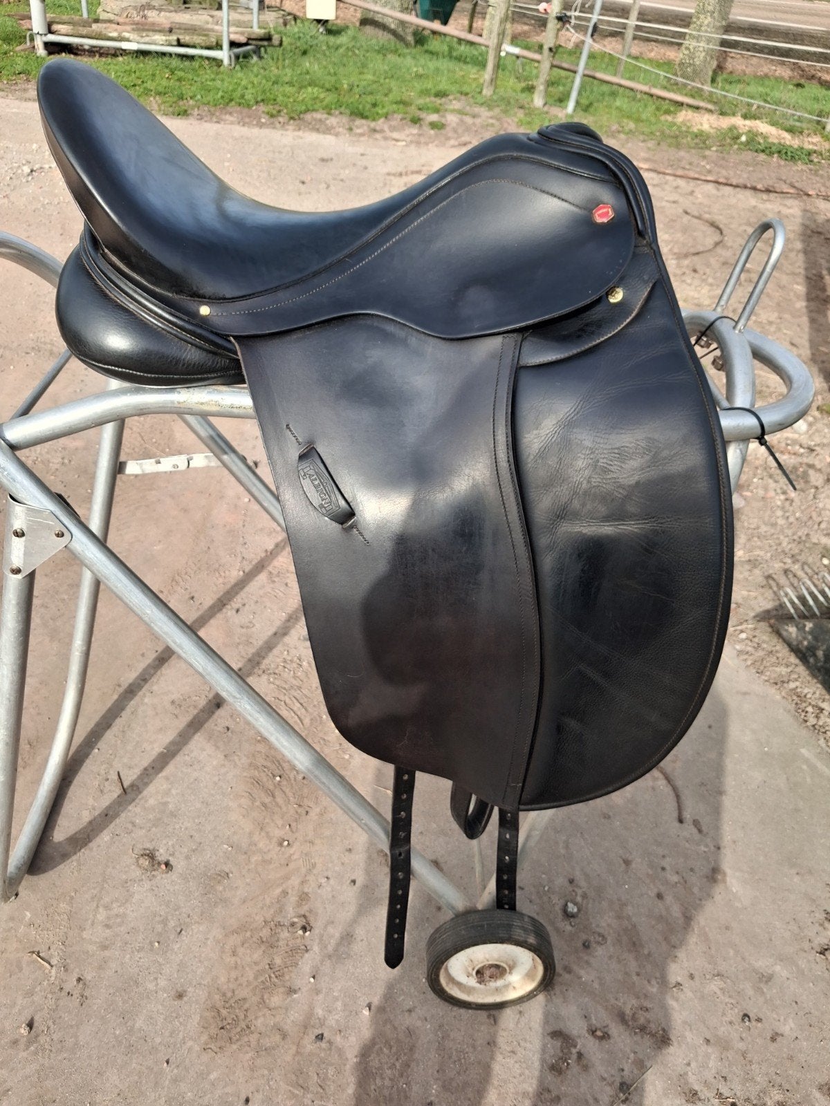Albion dressuurzadel+ kieffer springzadel, Ophalen, L (17.5 inch), Extra wijd, Dressuur