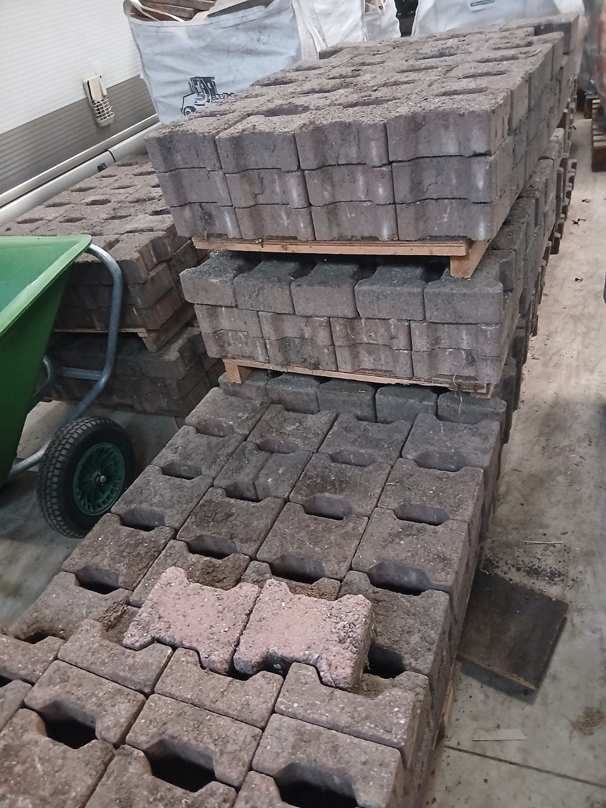 partij gebruikte H klinkers, Ophalen, Gebruikt, Beton, Klinkers