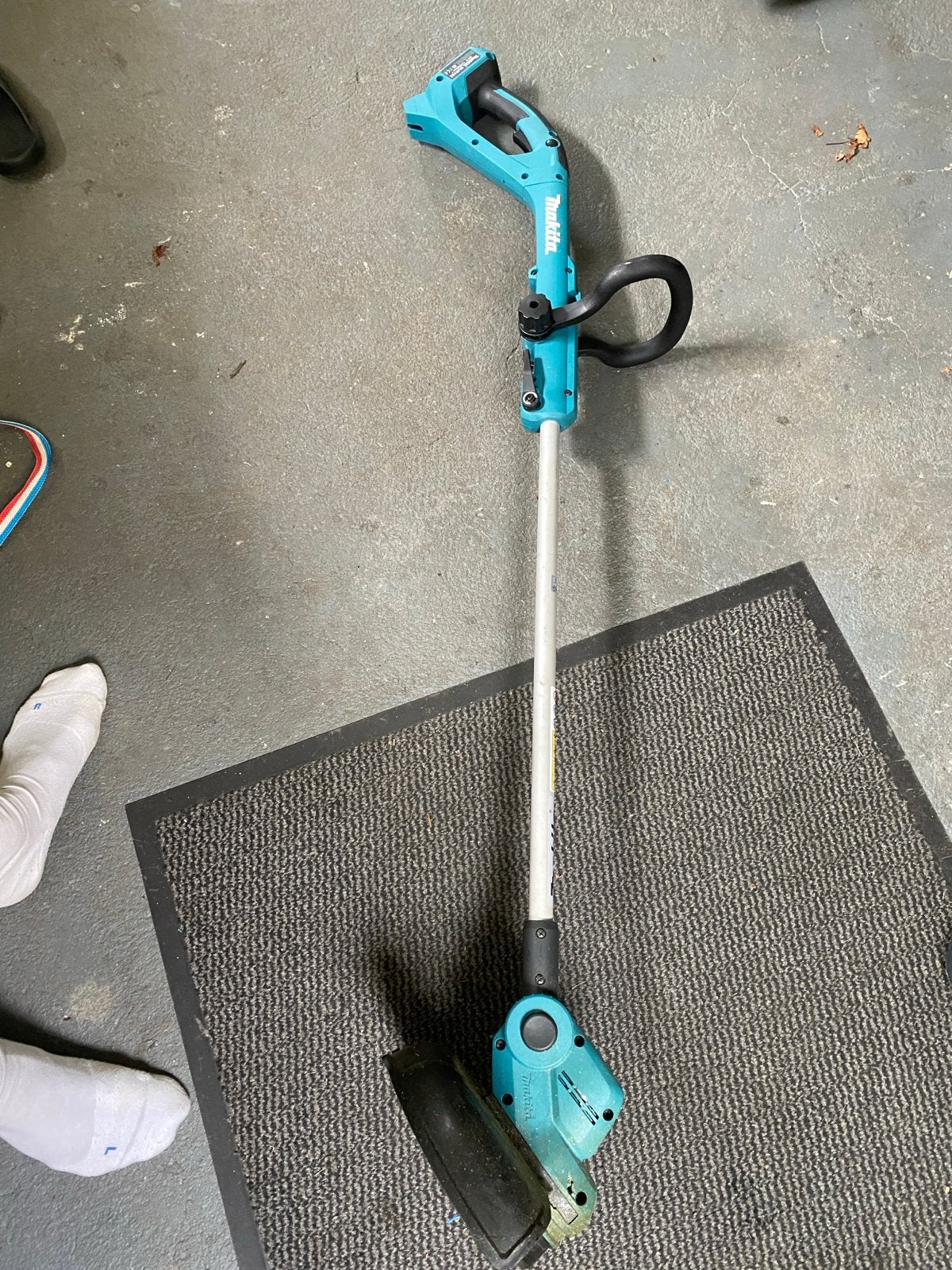 Makita Grastrimmer - Accu - defect, Ophalen of Verzenden, Gebruikt, 30 tot 50 cm, Accu
