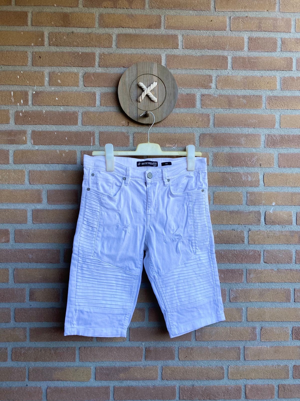 Own the streets korte broek, Kleding | Heren, Ophalen of Verzenden, Zo goed als nieuw, Maat 46 (S) of kleiner, Wit