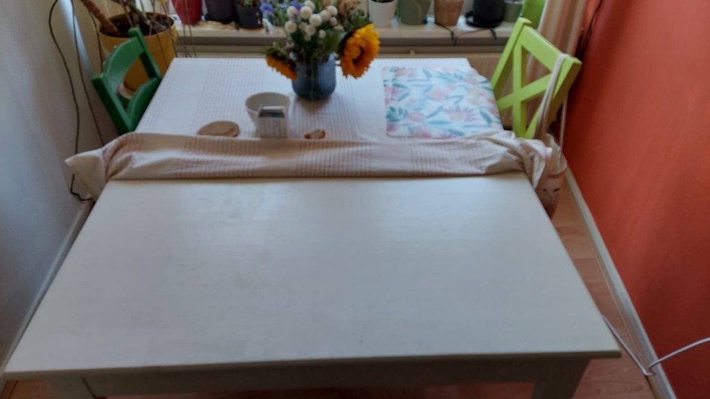 Table and chairs, Ophalen, Gebruikt, Wooden, 4 tot 6 stoelen