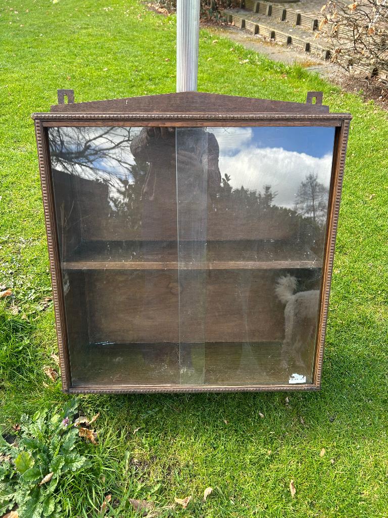 Wandkastje met glazen schuifdeurtjes, Antiek en Kunst, Ophalen