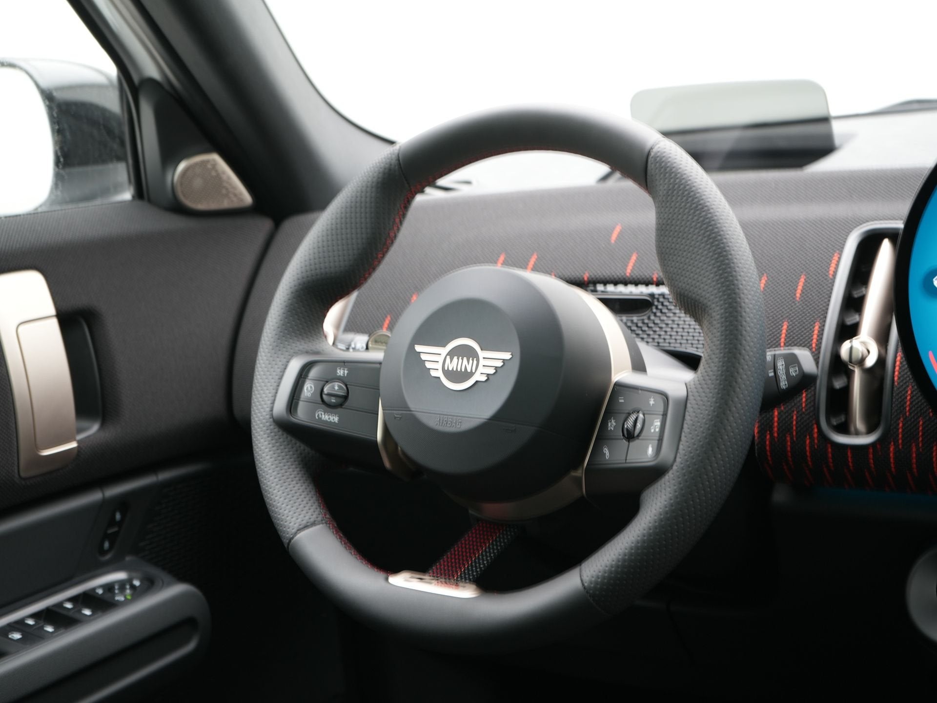 MINI Countryman E John Cooper Works Pakket L Accu conditie 1, Auto's, Dealer onderhouden, Countryman, Met garantie (alle), Wit