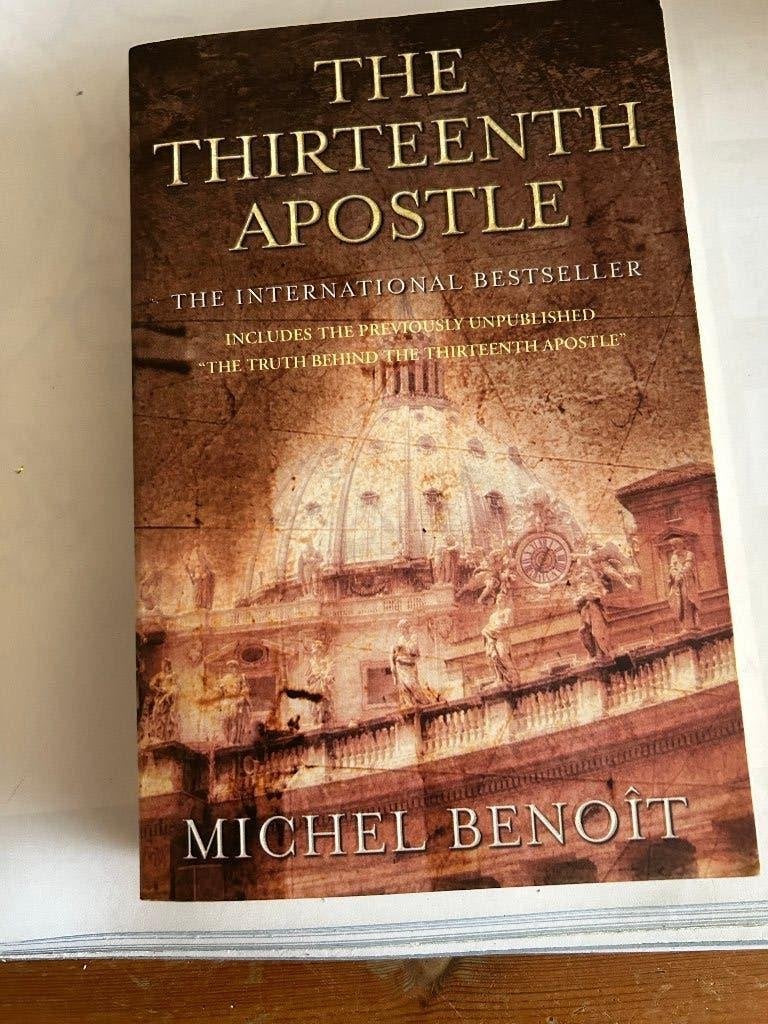 The Thirteenth Apostle Michel Benoit, Ophalen of Verzenden, Zo goed als nieuw, Spiritualiteit algemeen, Achtergrond en Informatie