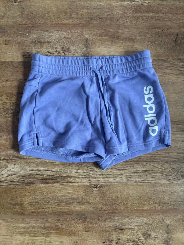 Adidas sportshortje XS paars, Ophalen of Verzenden, Zo goed als nieuw