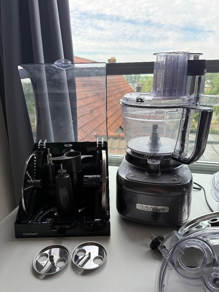Cuisinart keukenmachine compleet met alle accessoires, 2 tot 3 liter, Ophalen of Verzenden, Gebruikt, 2 snelheden