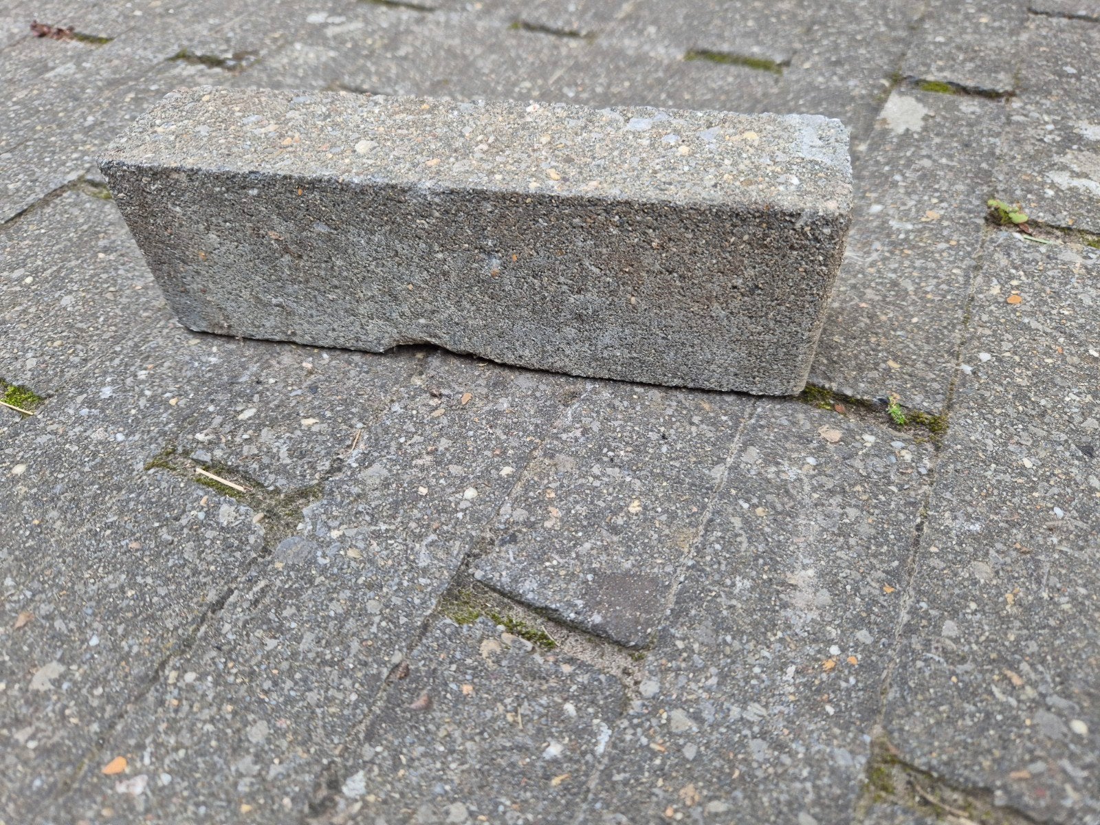 Gebruikte betonklinkers voor tuin of oprit, Ophalen of Verzenden, Gebruikt, Overige materialen, 5 tot 10 m²