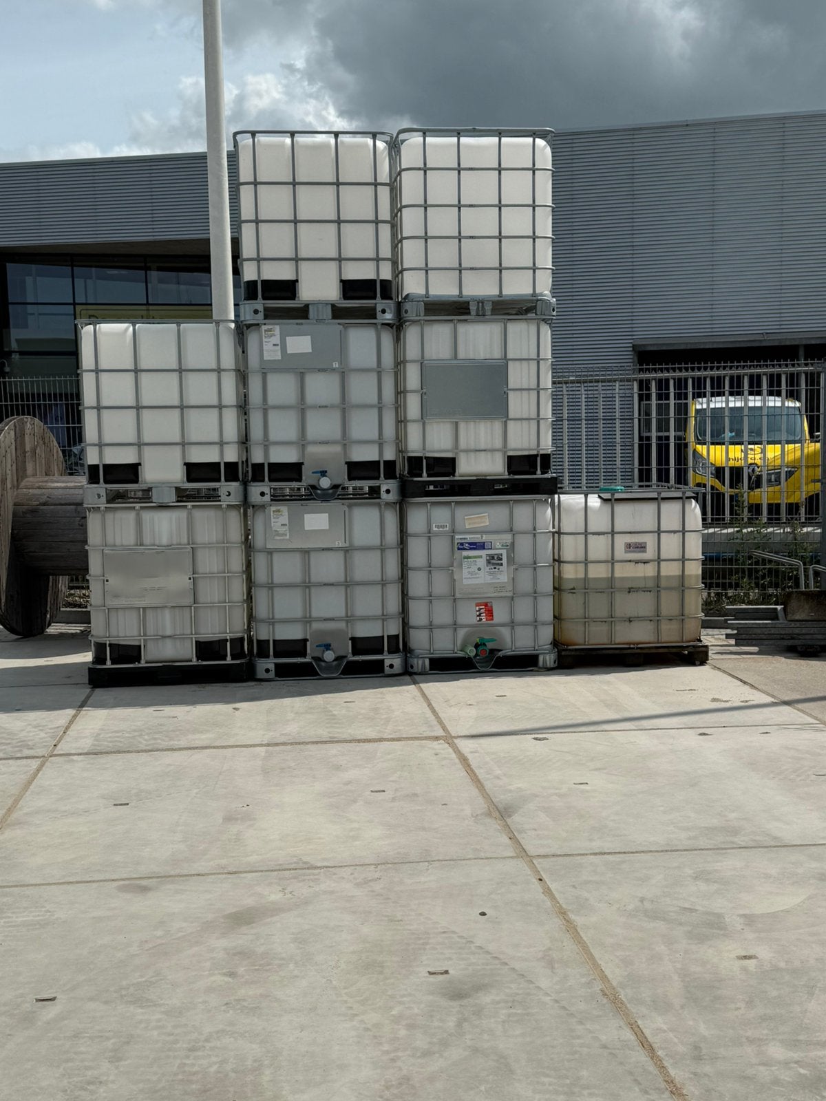 Ibc tanks water opslag hout opslag, 150 liter of meer, Ophalen of Verzenden, Zo goed als nieuw