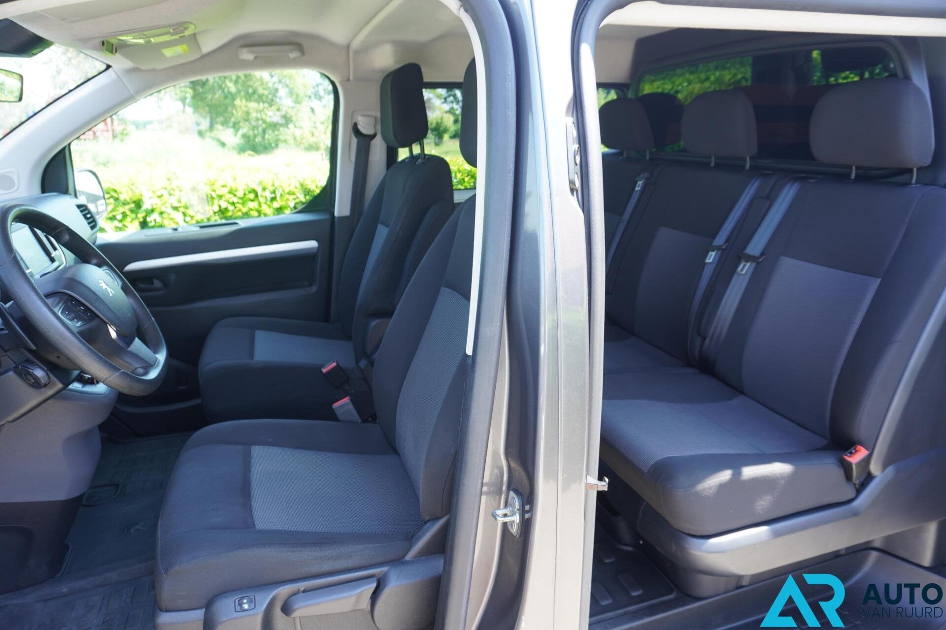 Peugeot Expert 2.0 DC * 180 PK * Dubbele cabine * Automaat, Auto's, Stof, Gebruikt, 4 cilinders, 2000 kg