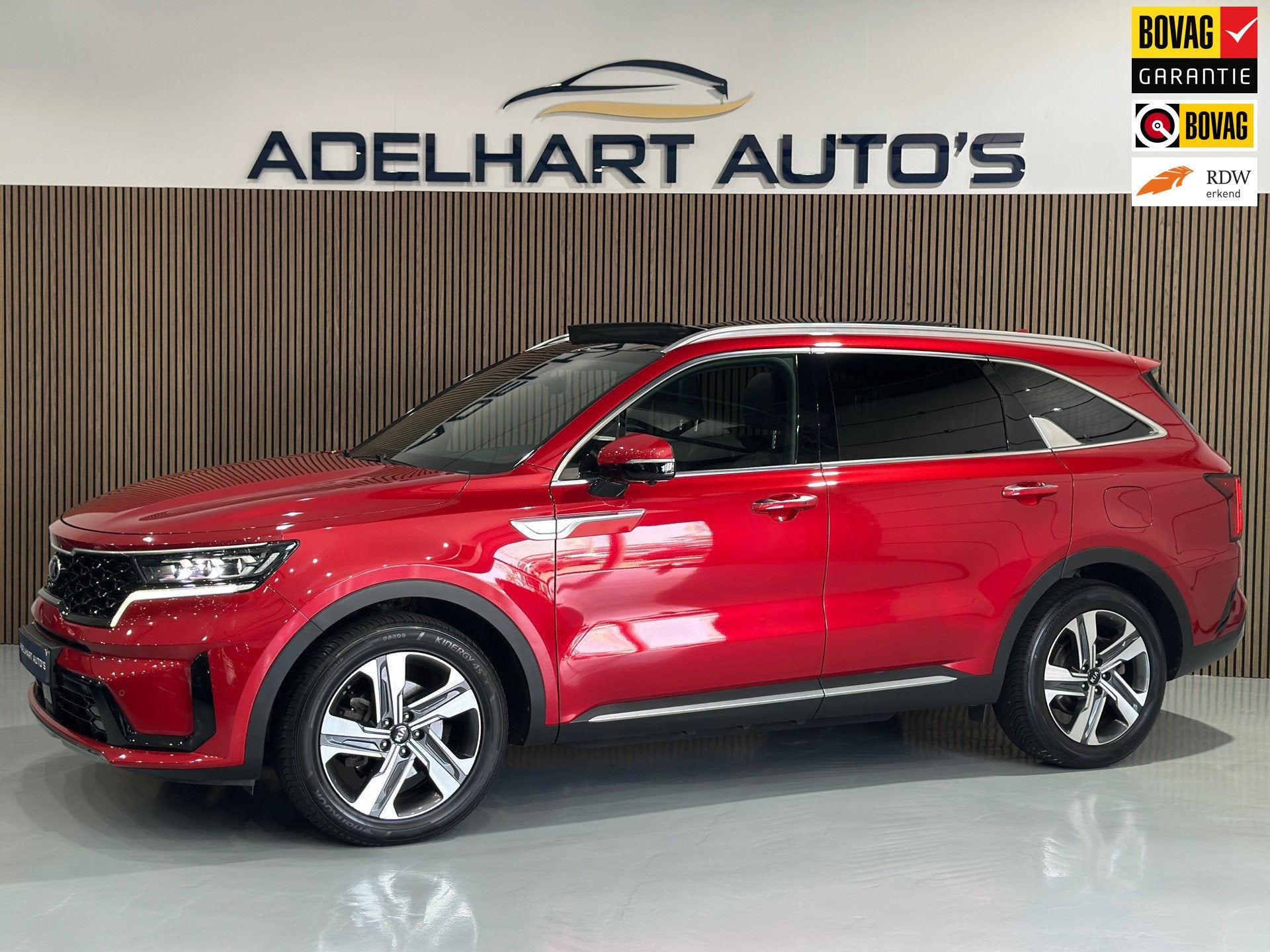 Kia Sorento 1.6 T-GDI Plug-in Hybrid 4WD ExecutiveLine 7 Per, Zwart, 4 cilinders, 7 stoelen, Hybride Elektrisch/Benzine