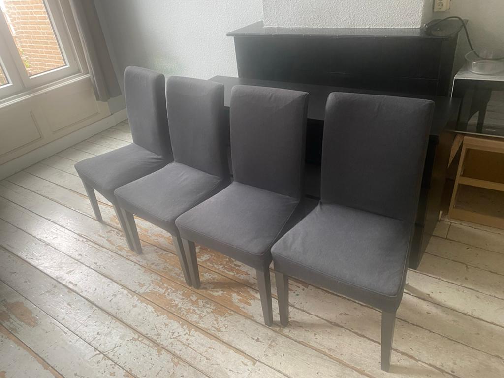 Vier Ikea Kättil eetkamerstoelen - Grijs, Huis en Inrichting, Gebruikt, Ophalen of Verzenden, Vier, Stof