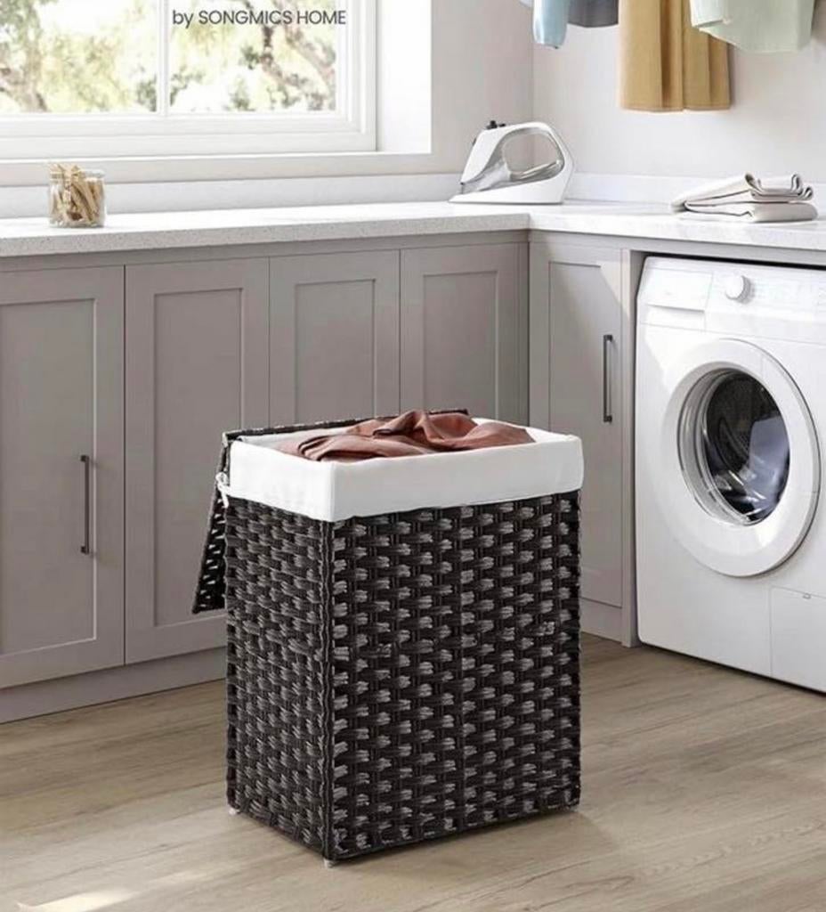 Wasmand van kunststof rattan met deksel en binnenvoering, Nieuw, Kunststof, Ophalen of Verzenden, A