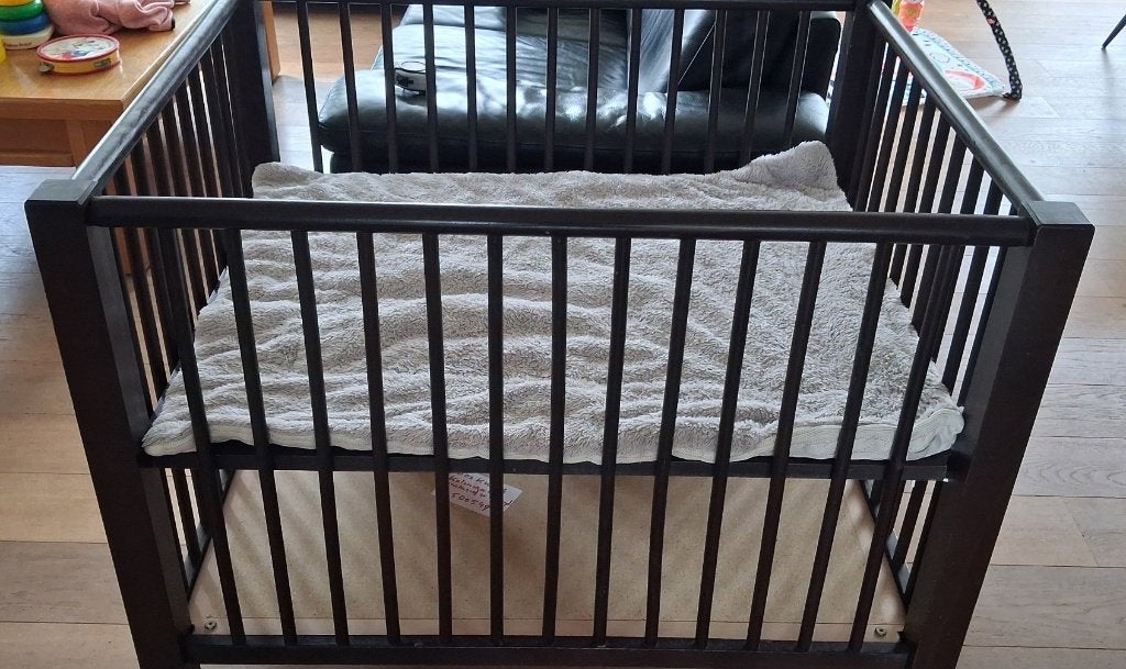 Babybox inclusief boxkleed, Ophalen, Gebruikt, Rechthoekig, In hoogte verstelbaar